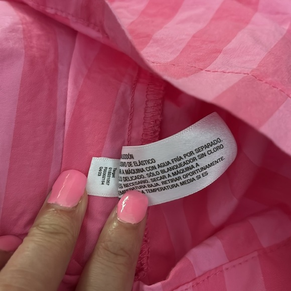 A New Day Vibrant Pink Smocked Dress size small - Picture 8 of 8